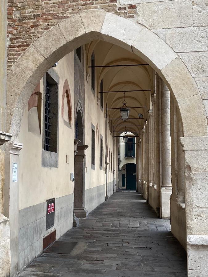 Catoo Dimora Di Design Park In Palazzo Nobiliare Al Duomo Apartman Padova Kültér fotó