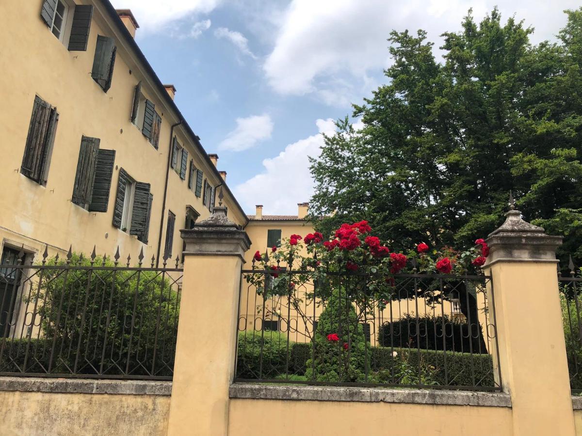 Catoo Dimora Di Design Park In Palazzo Nobiliare Al Duomo Apartman Padova Kültér fotó